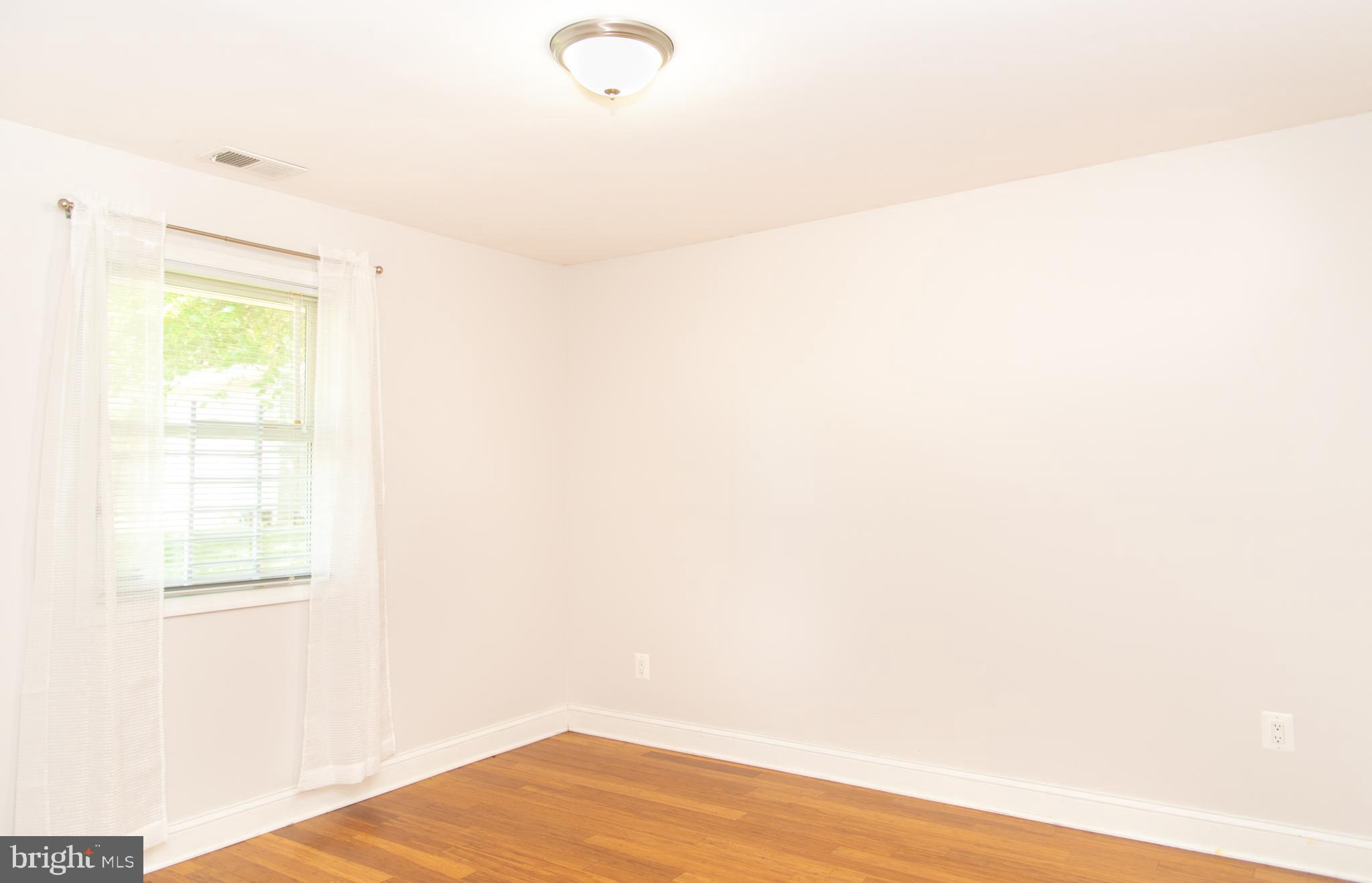 CAROLE HIGHLANDS - Residential