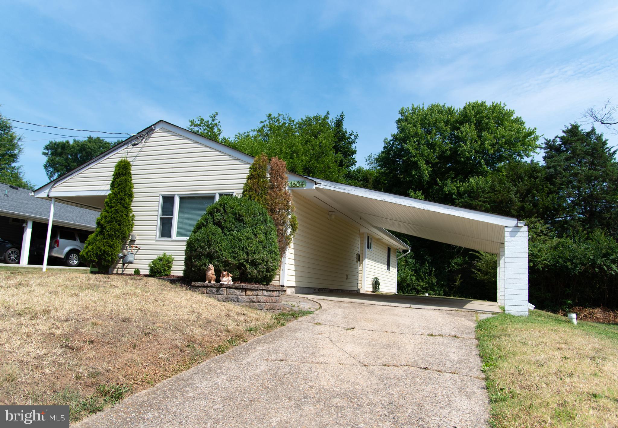 CAROLE HIGHLANDS - Residential