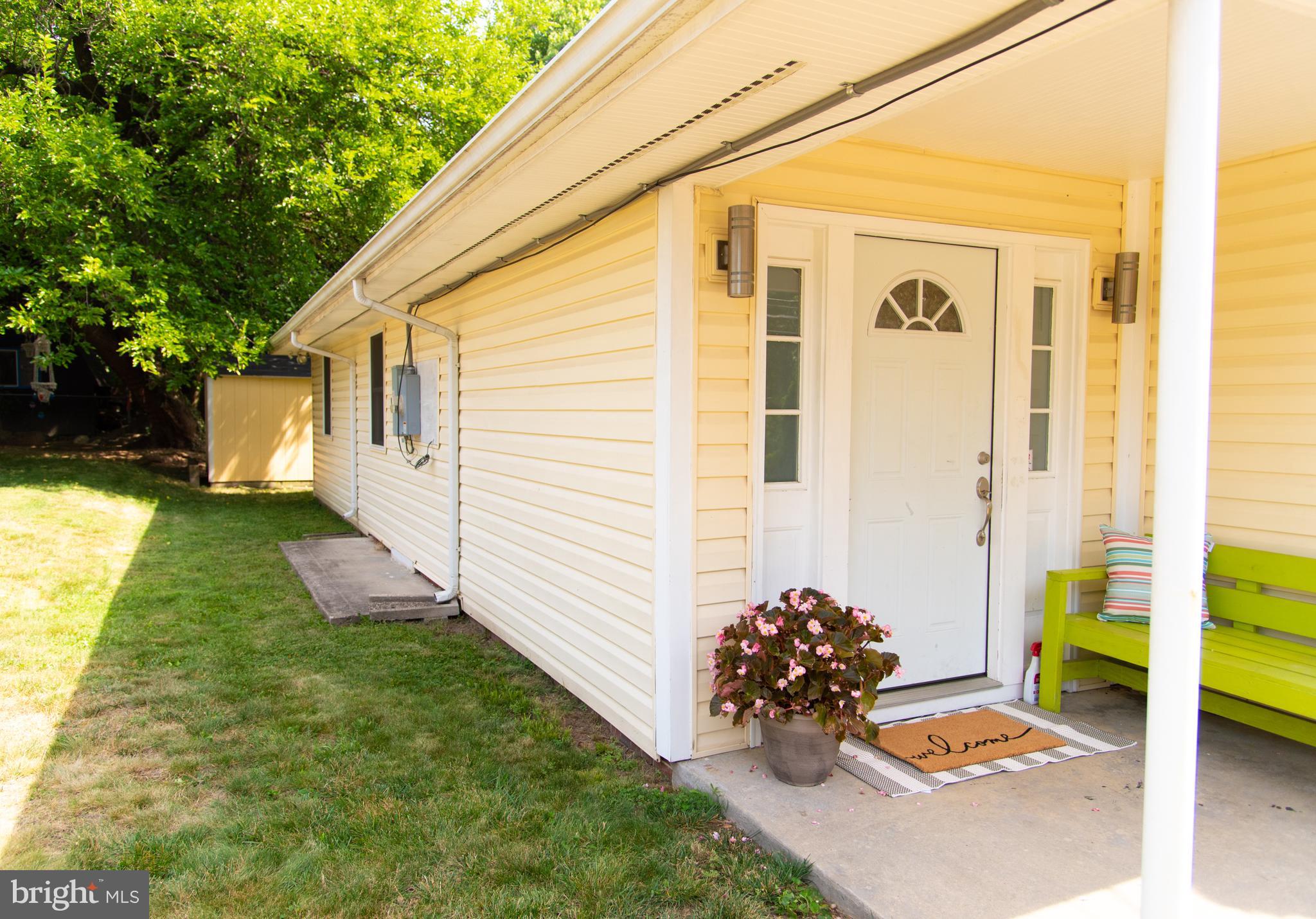 CAROLE HIGHLANDS - Residential