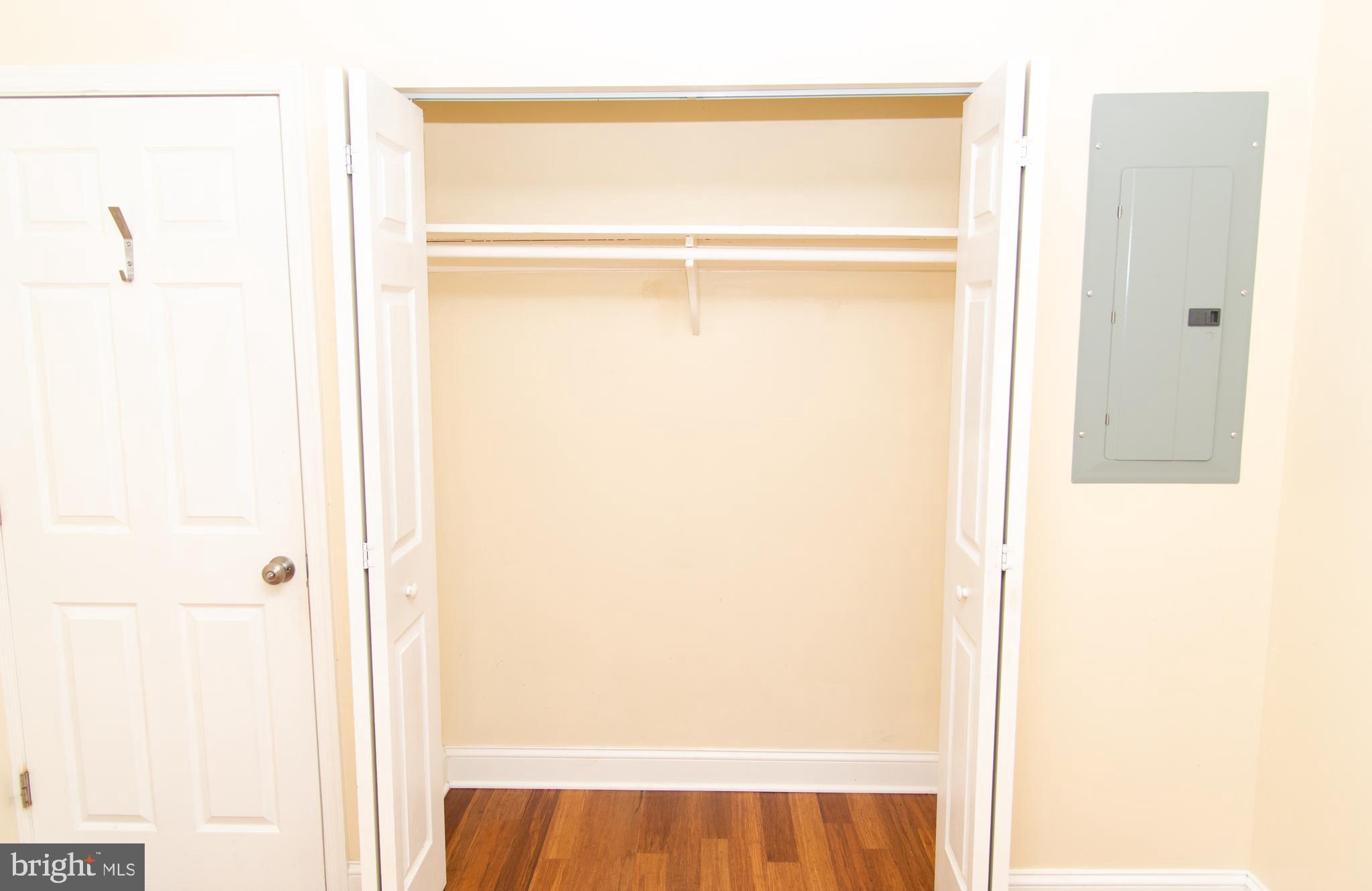 CAROLE HIGHLANDS - Residential