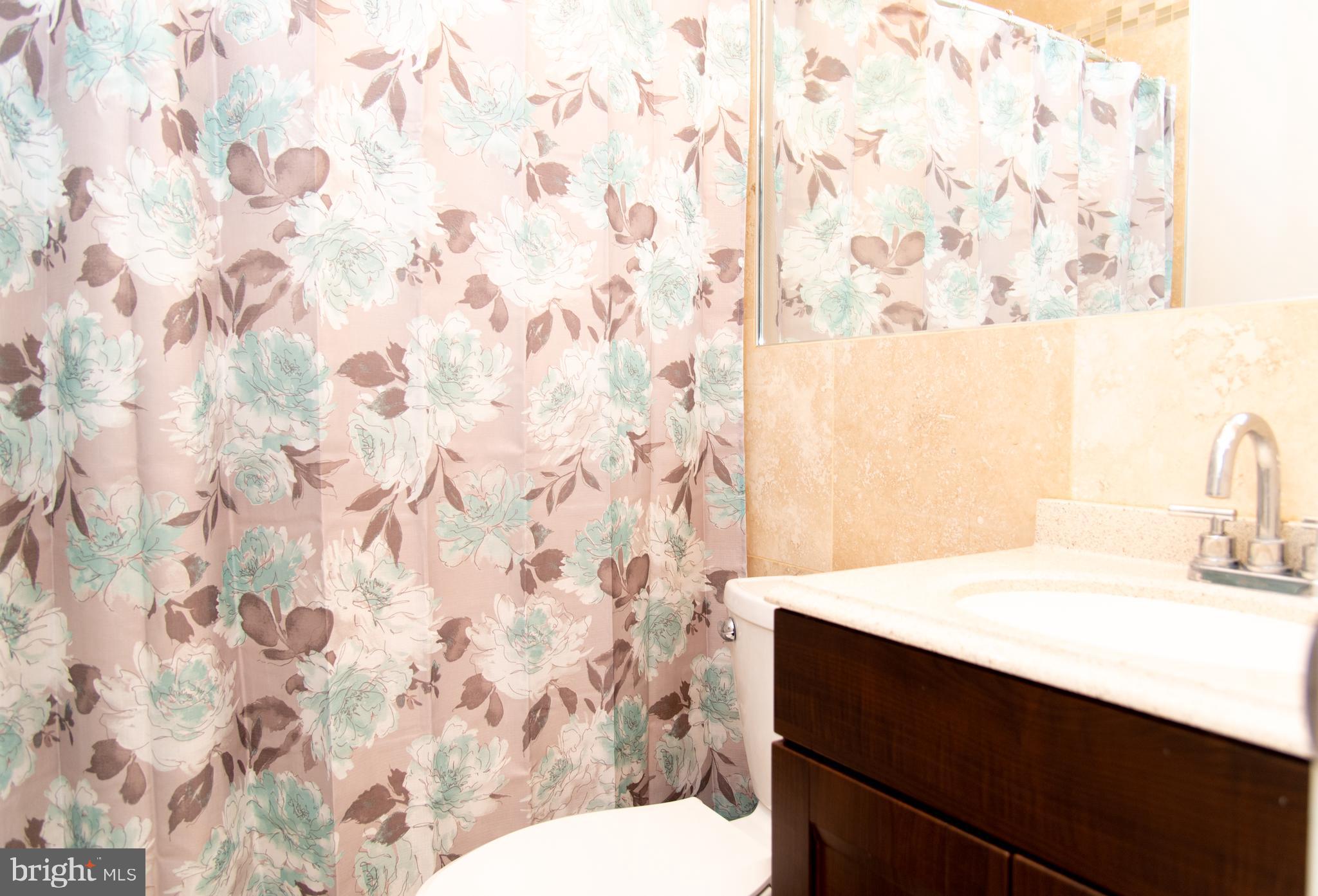 CAROLE HIGHLANDS - Residential