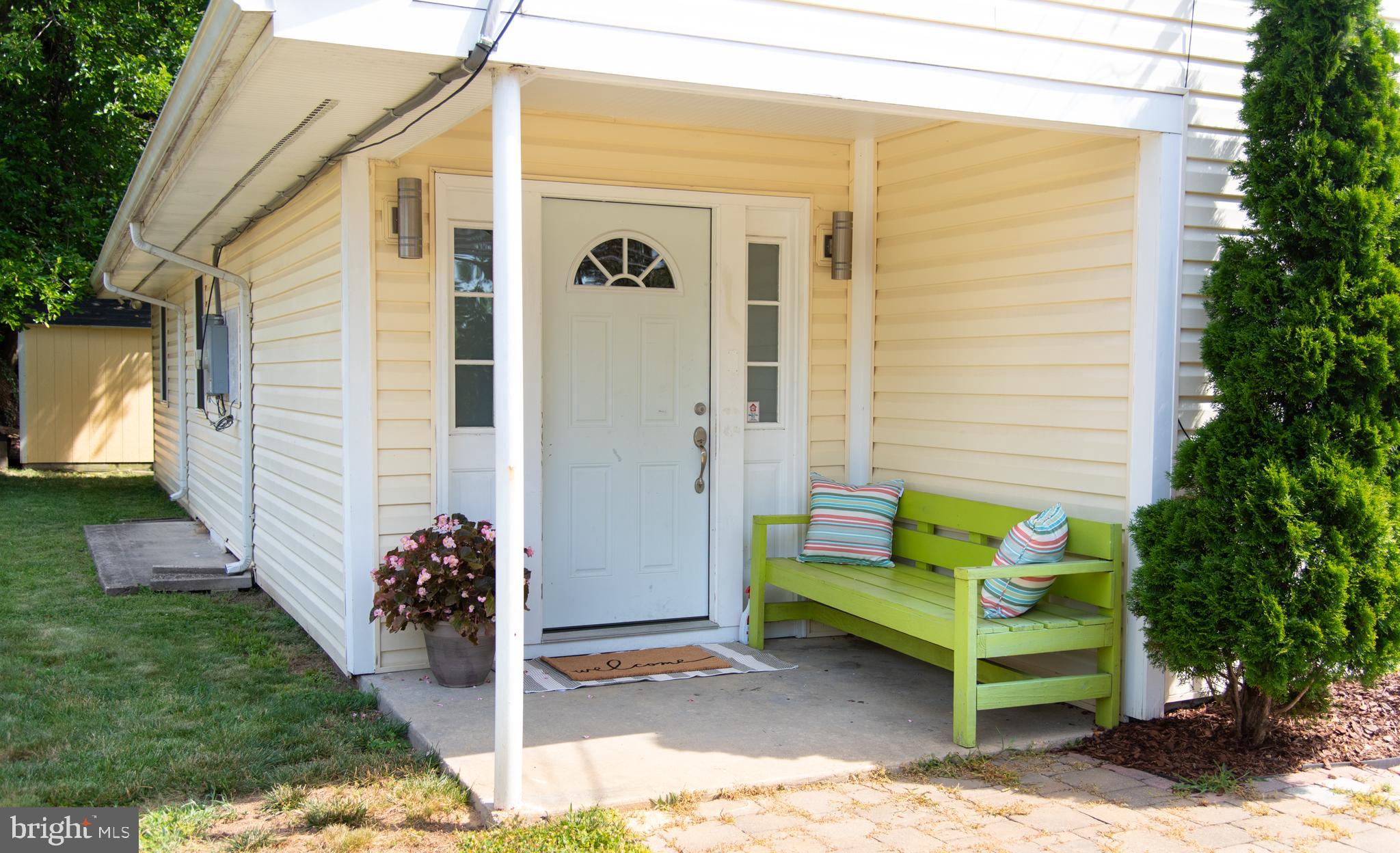 CAROLE HIGHLANDS - Residential