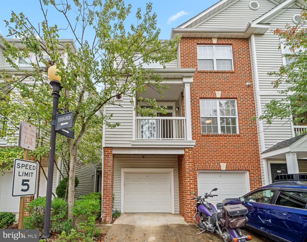 Photo of 13121 Marcey Creek Road, HERNDON, VA 20171 (MLS # VAFX2264462)