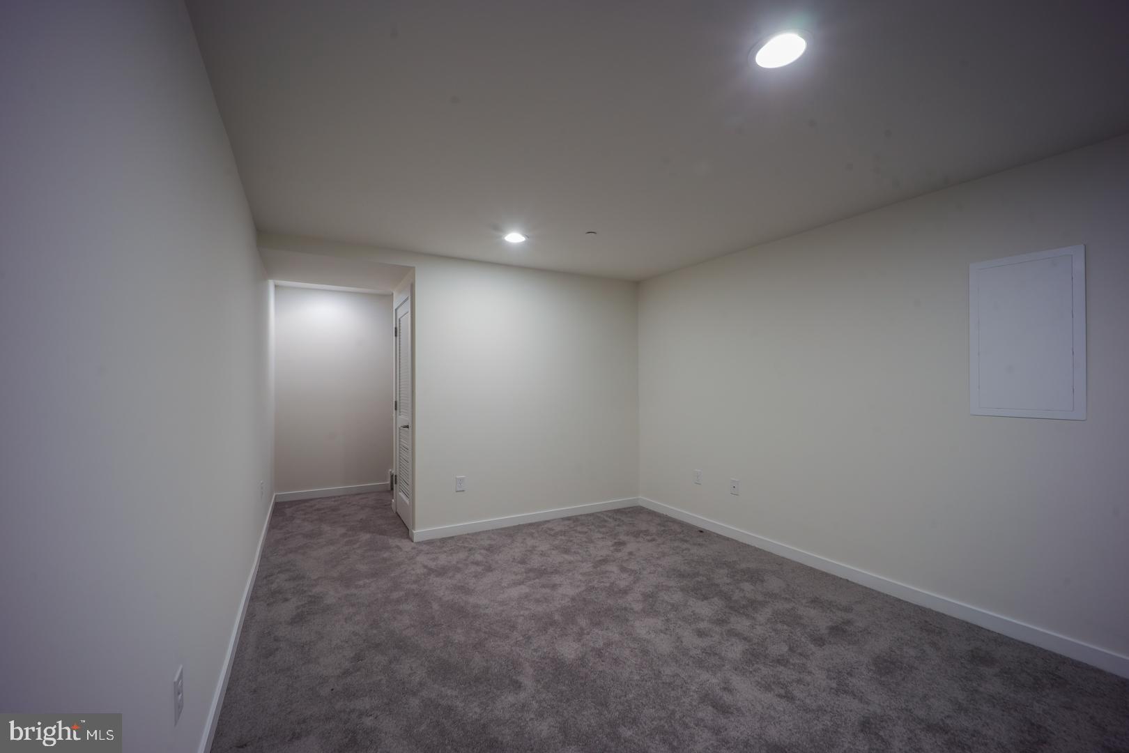 EAST KENSINGTON - Residential Lease