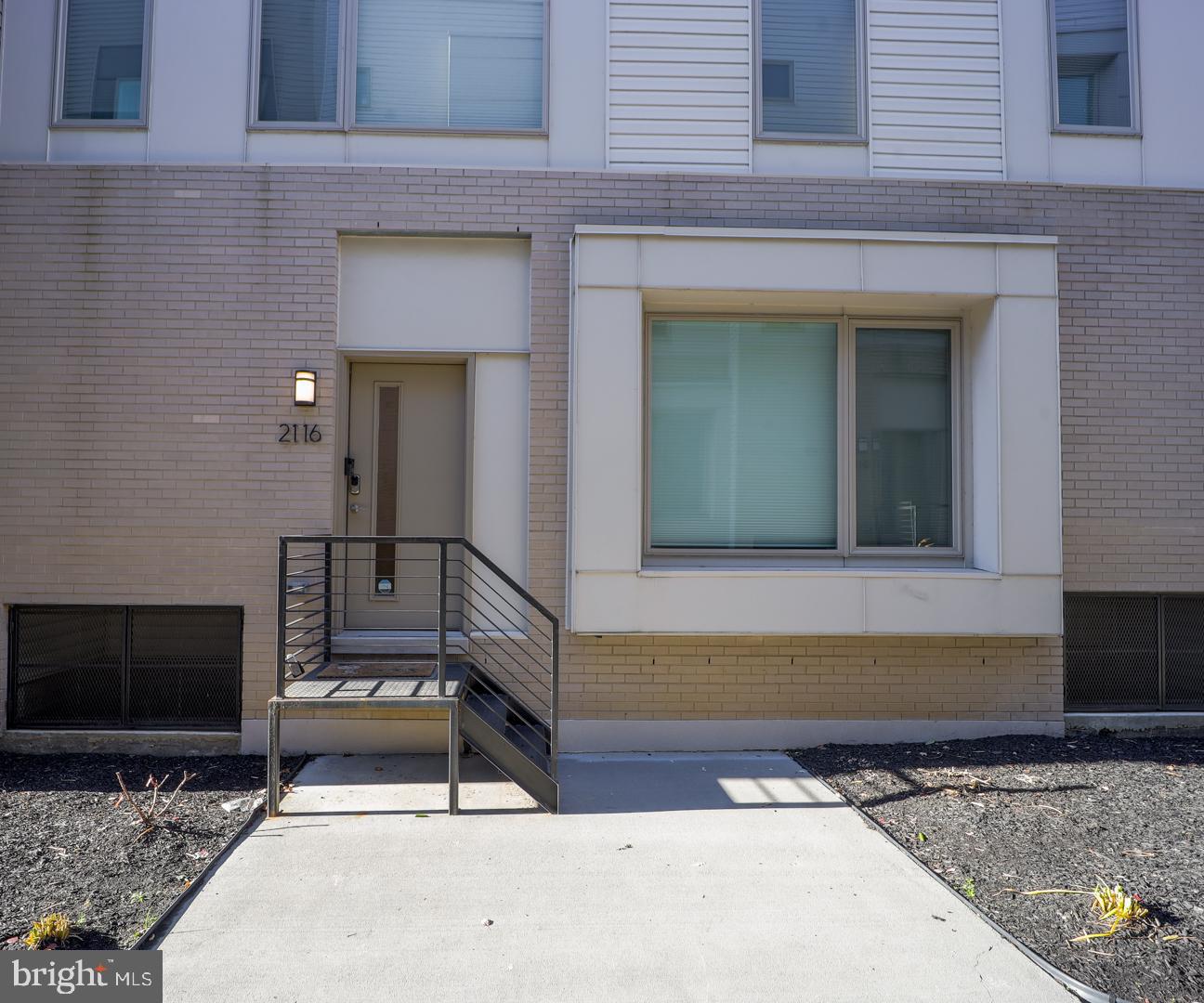 EAST KENSINGTON - Residential Lease