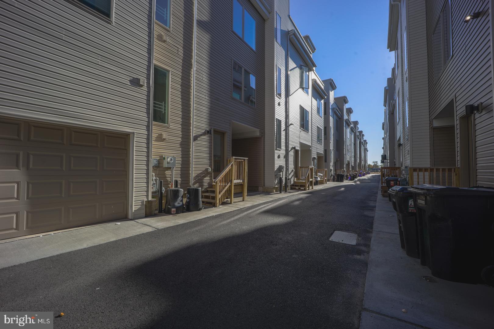 EAST KENSINGTON - Residential Lease