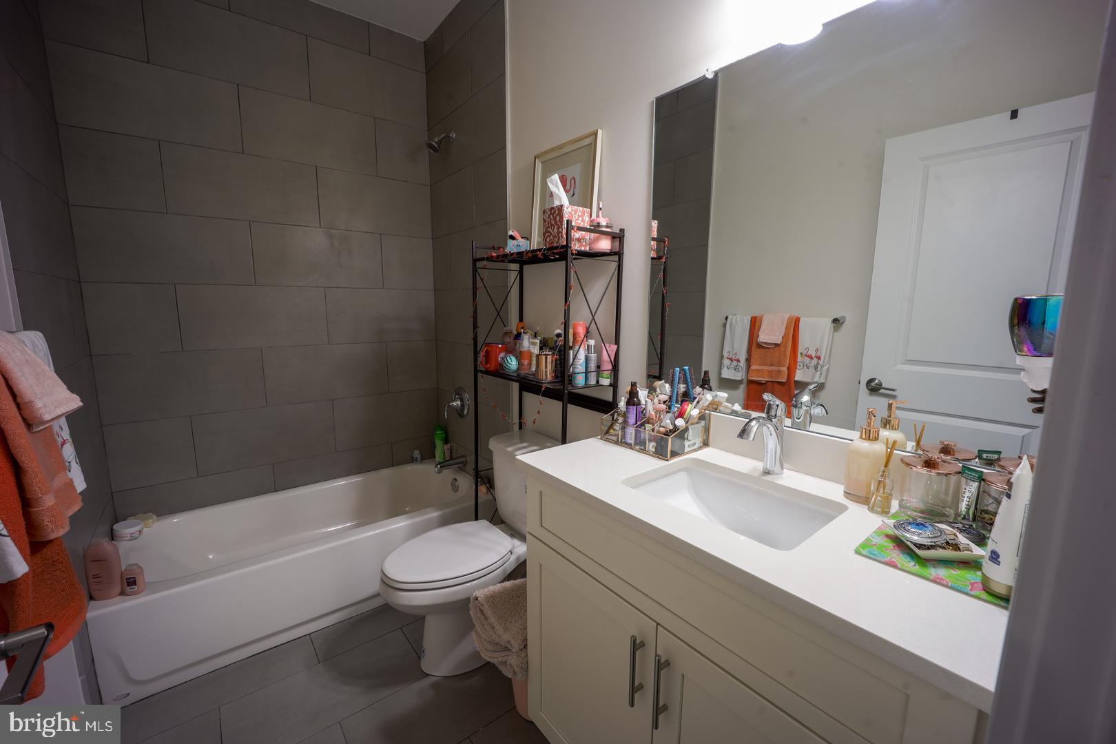 EAST KENSINGTON - Residential Lease