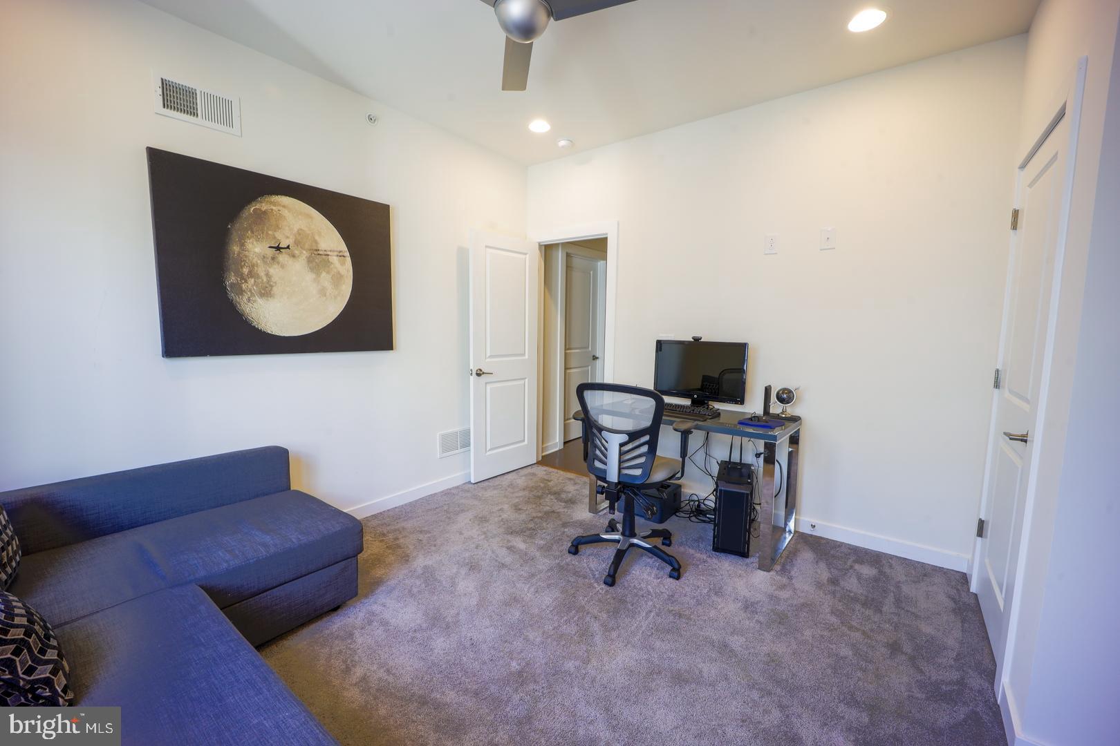 EAST KENSINGTON - Residential Lease