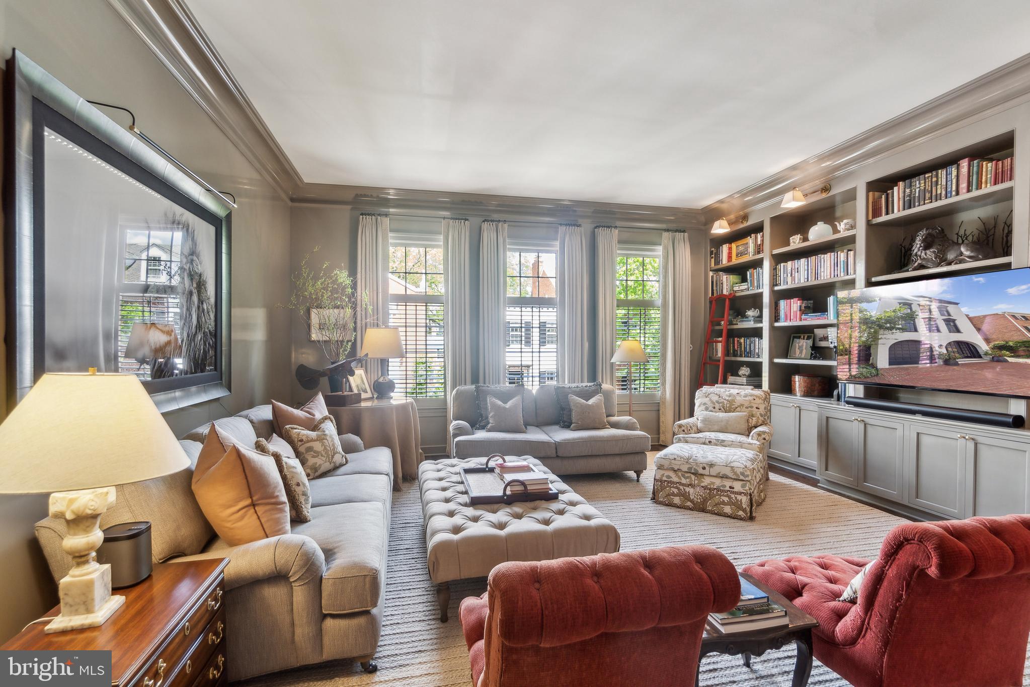 GEORGETOWN - Residential