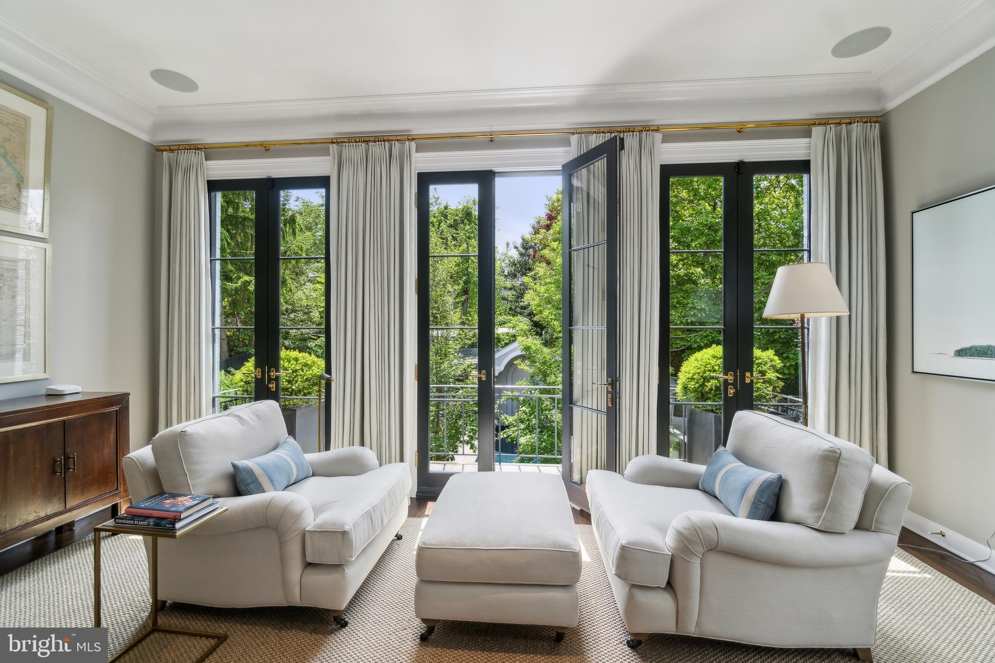 GEORGETOWN - Residential