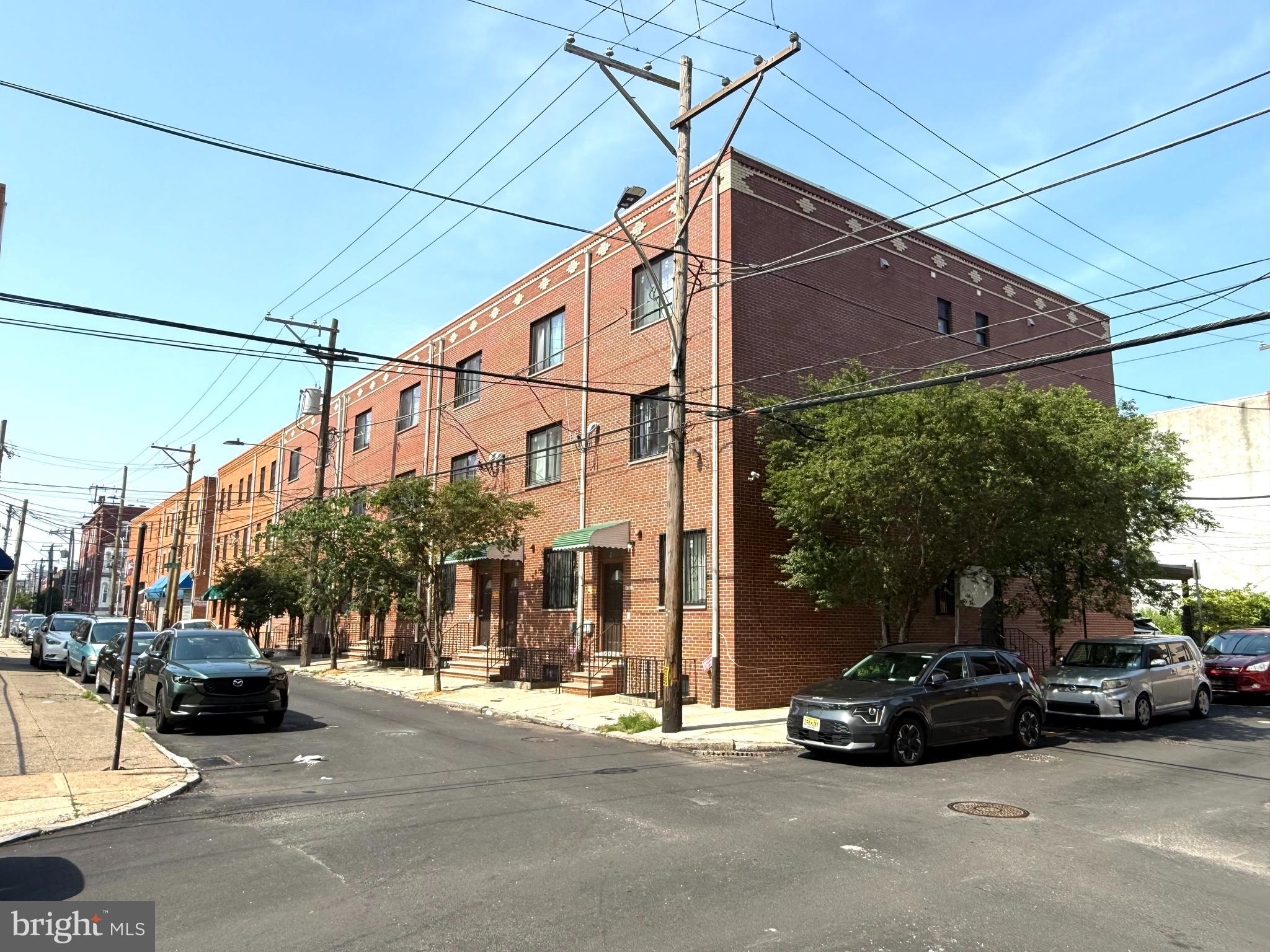 1232 N CARLISLE STREET