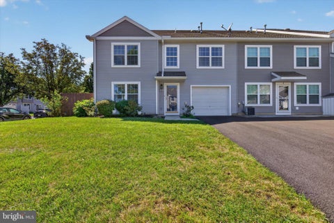 Condo For Sale - 2 Court Lane<br/> CARLISLE, PA 17013