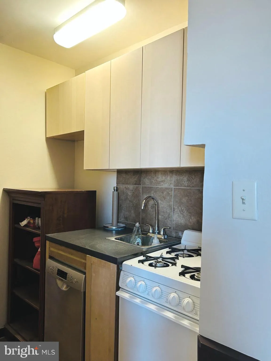 Philadelphia, Pennsylvania 19130, United States, 1 Bedroom Bedrooms, ,1 BathroomBathrooms,Residential,Active,94038