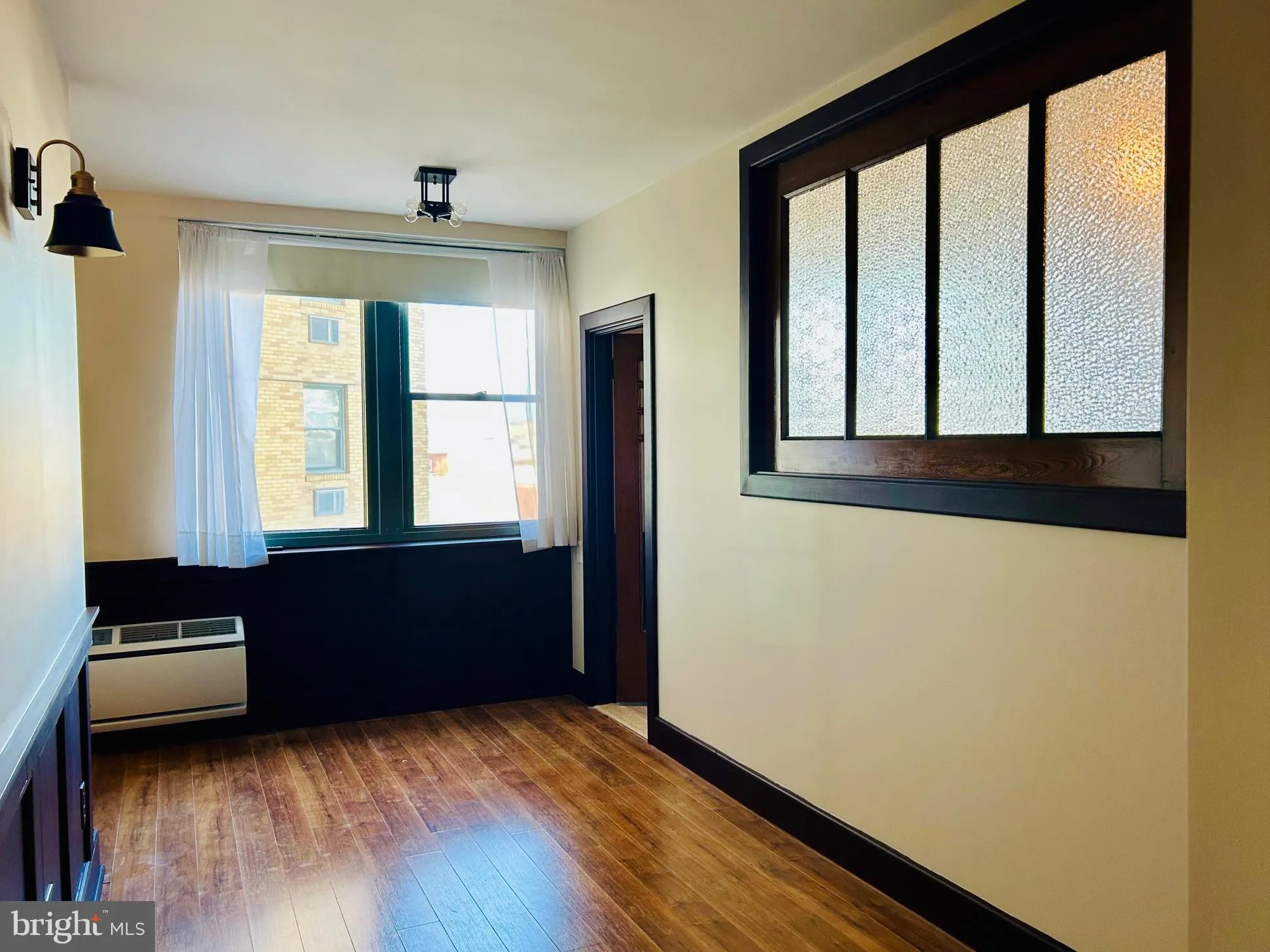 Philadelphia, Pennsylvania 19130, United States, 1 Bedroom Bedrooms, ,1 BathroomBathrooms,Residential,Active,94038