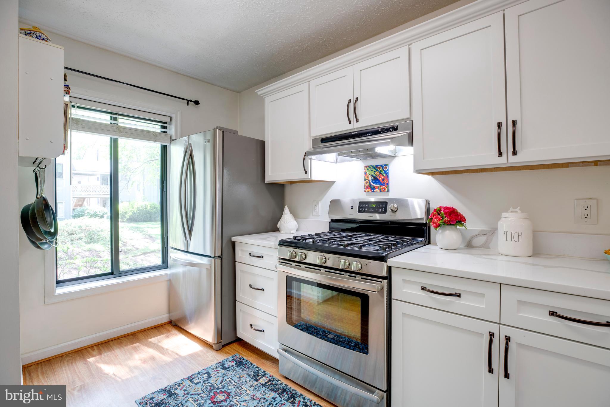 HUNTERS CROSSING - Residential