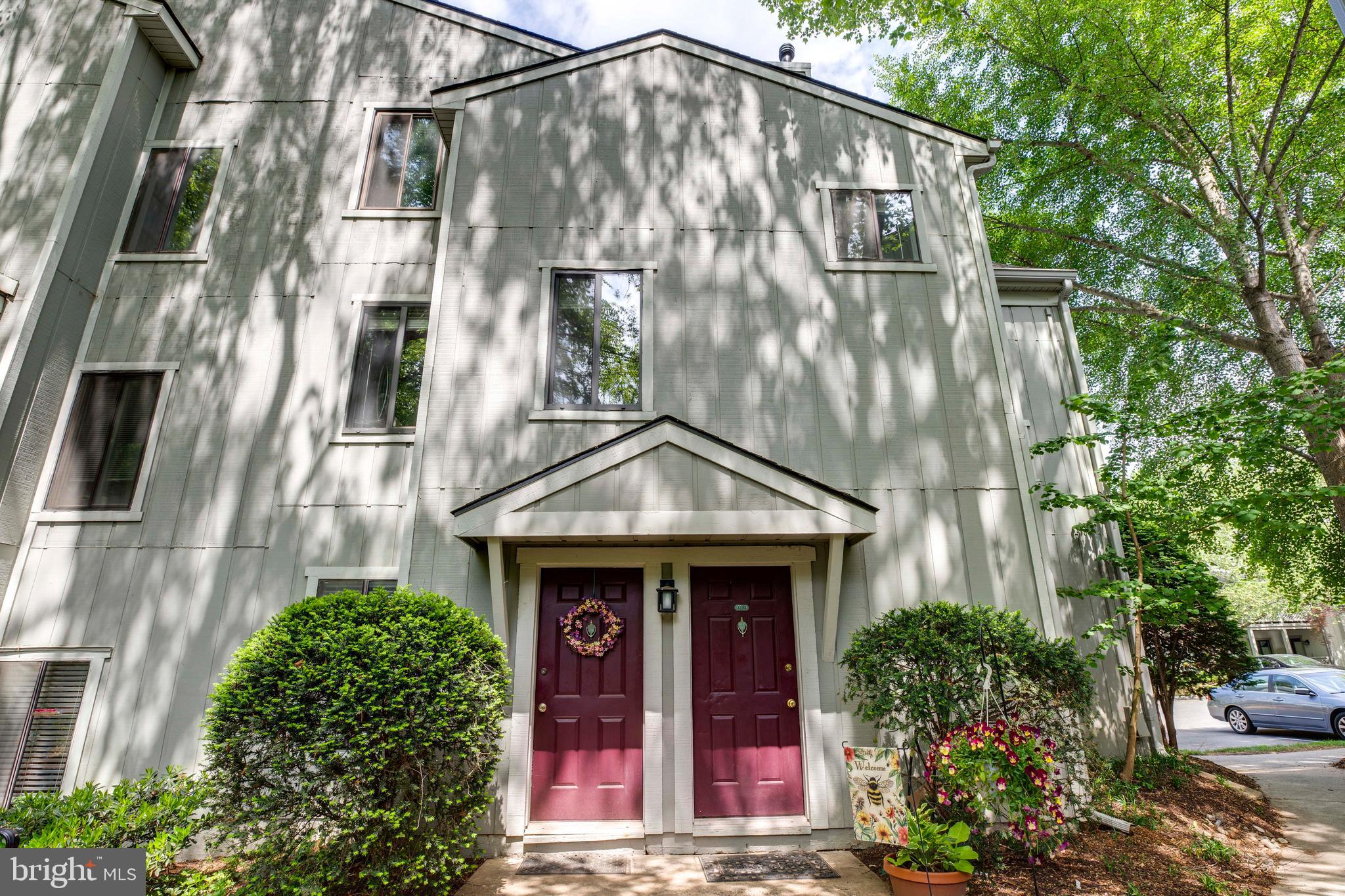 HUNTERS CROSSING - Residential