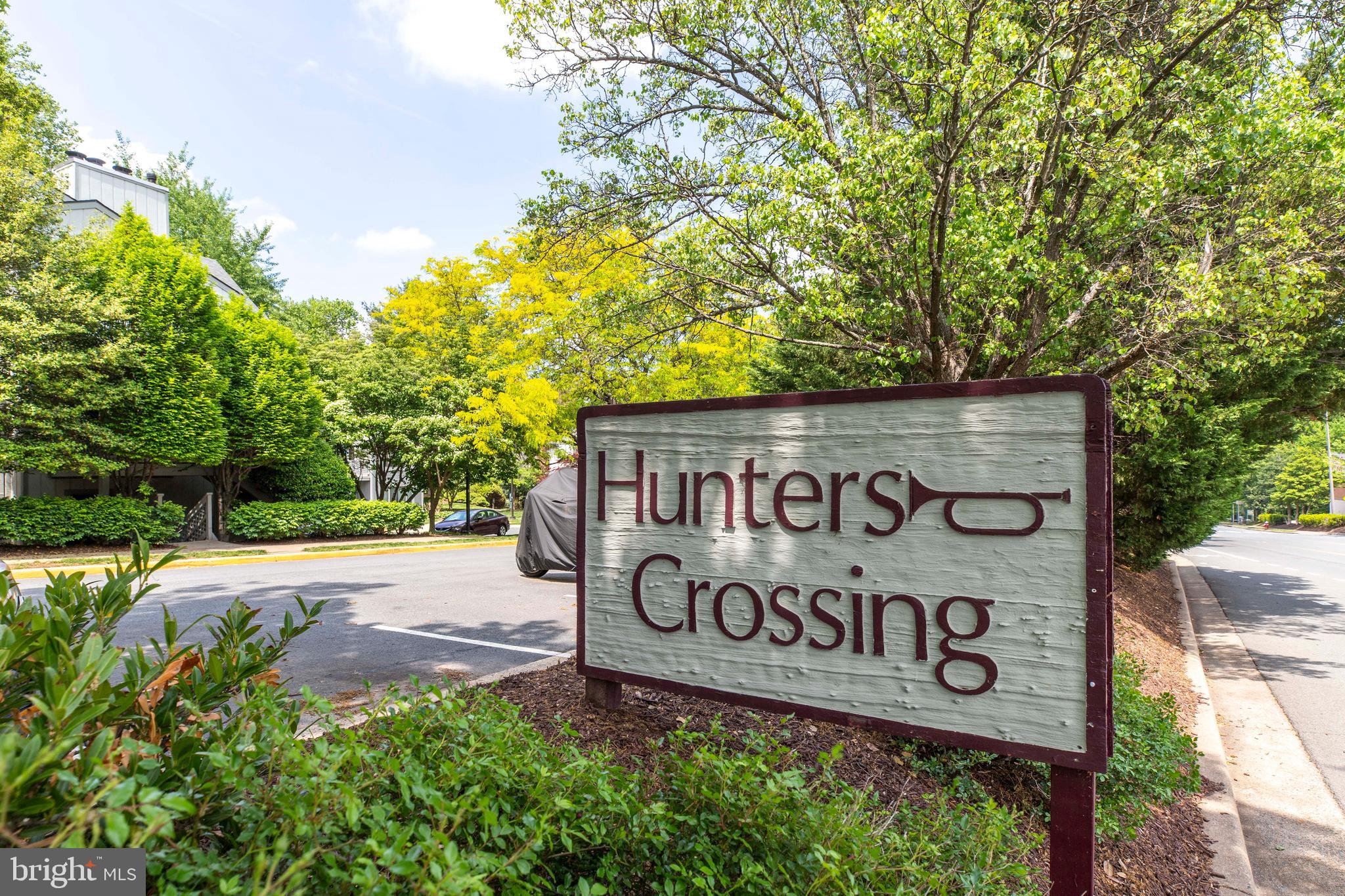 HUNTERS CROSSING - Residential