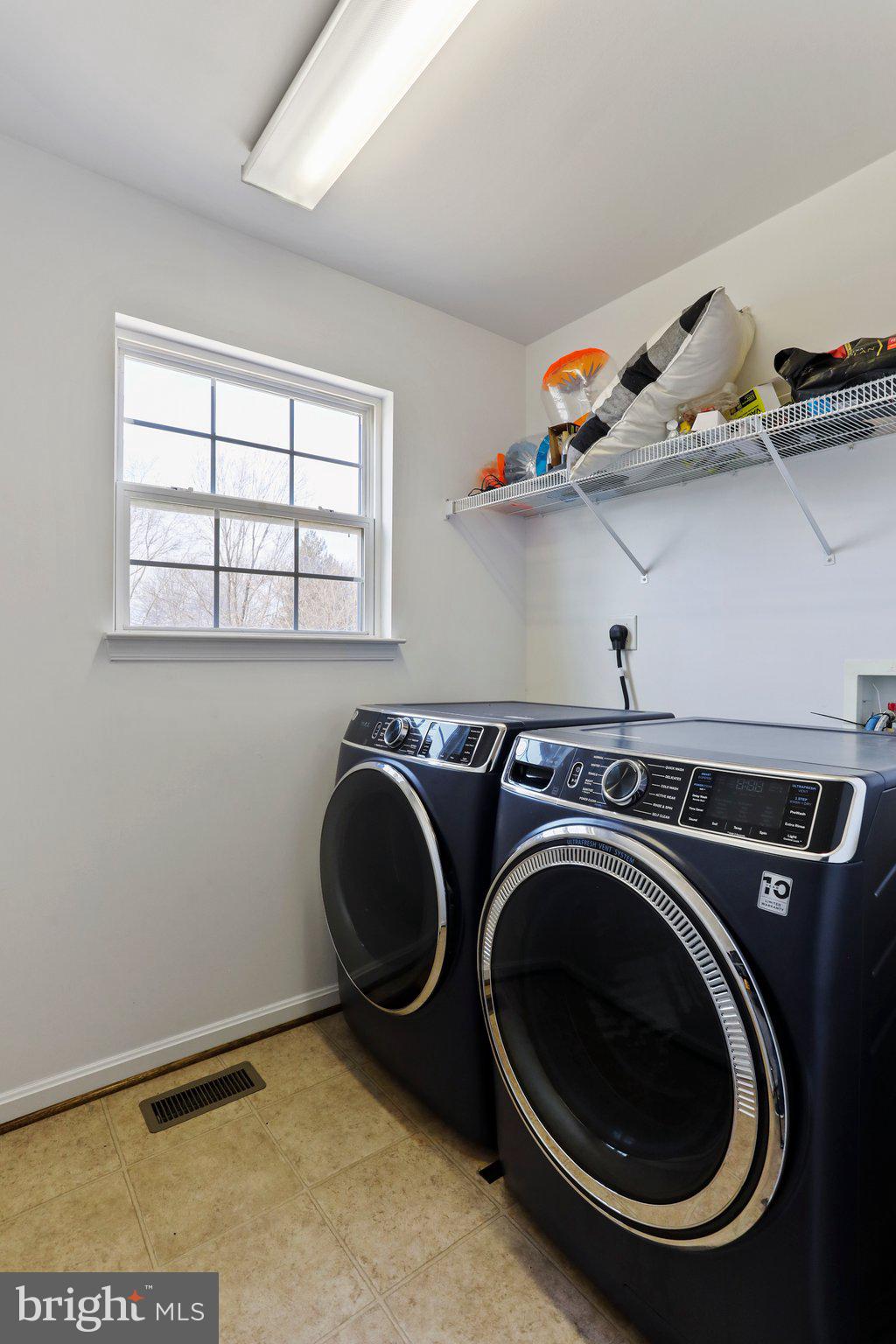 SUMMER HILL - Residential