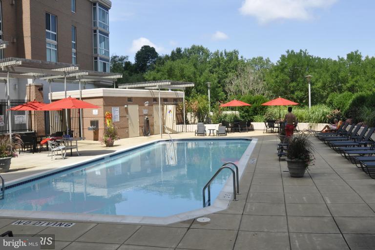 NORTHAMPTON PLACE - Residential Lease