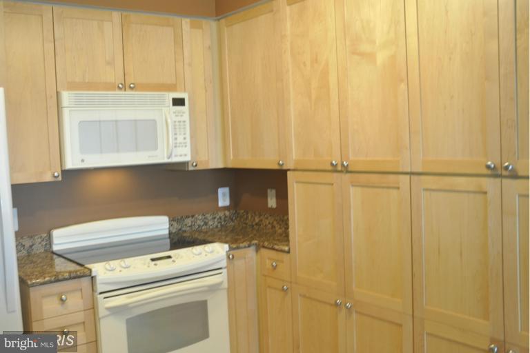 NORTHAMPTON PLACE - Residential Lease