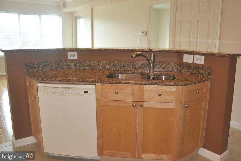 NORTHAMPTON PLACE - Residential Lease