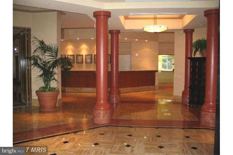 NORTHAMPTON PLACE - Residential Lease