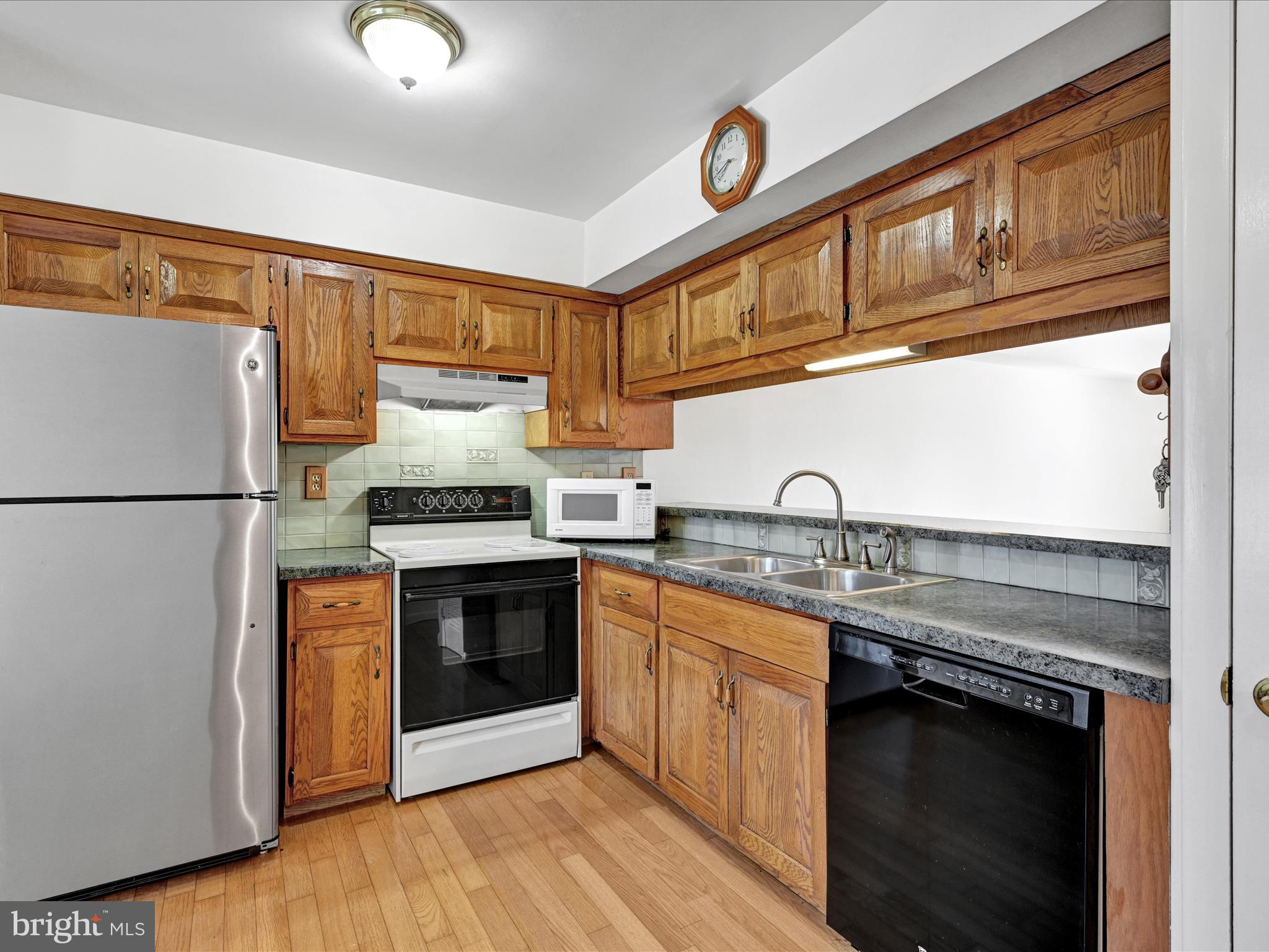 PINE BROOK - Residential