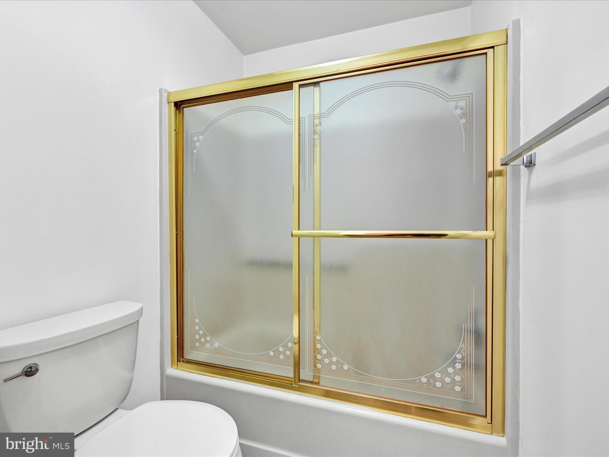 PINE BROOK - Residential