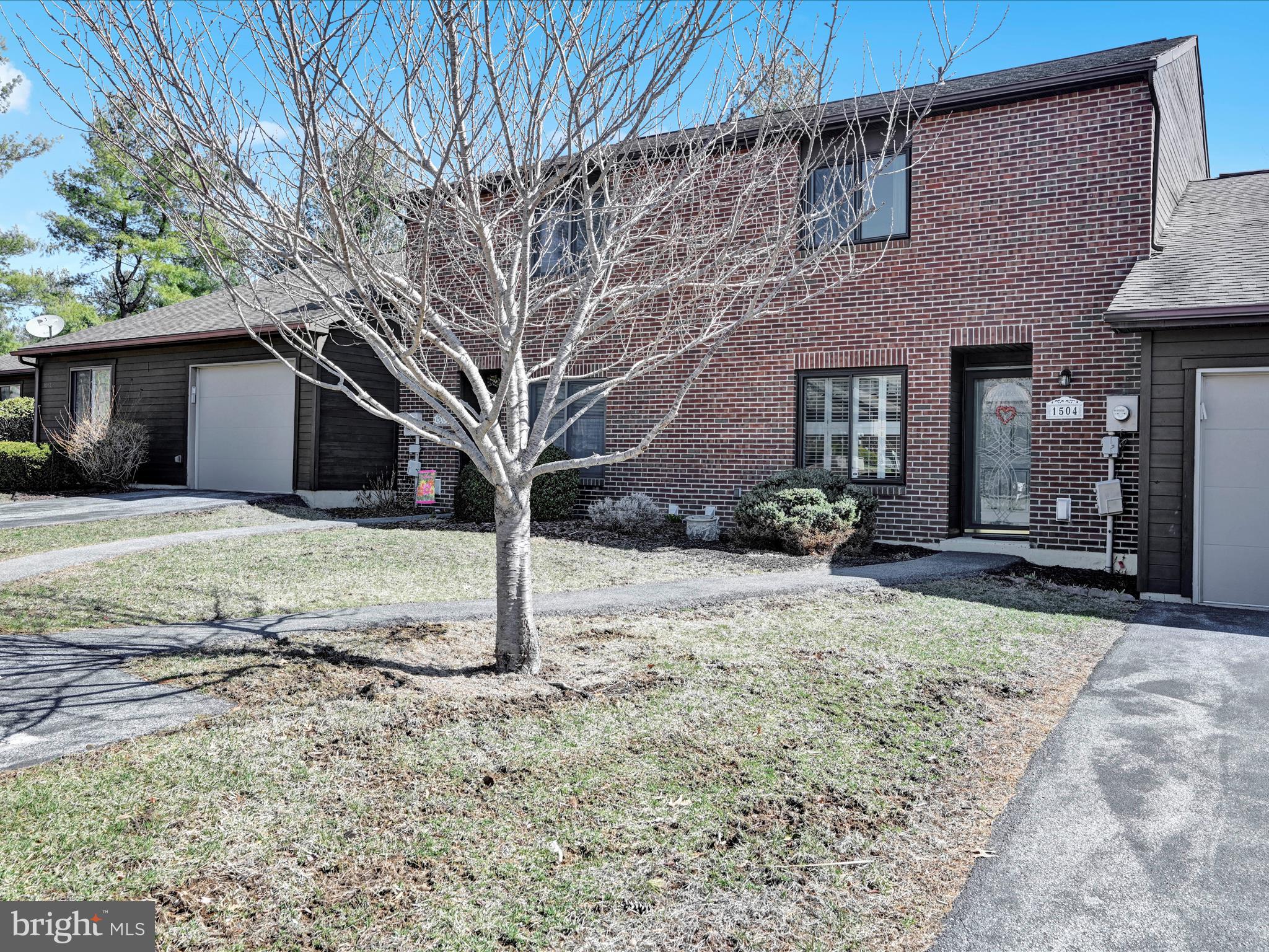 PINE BROOK - Residential