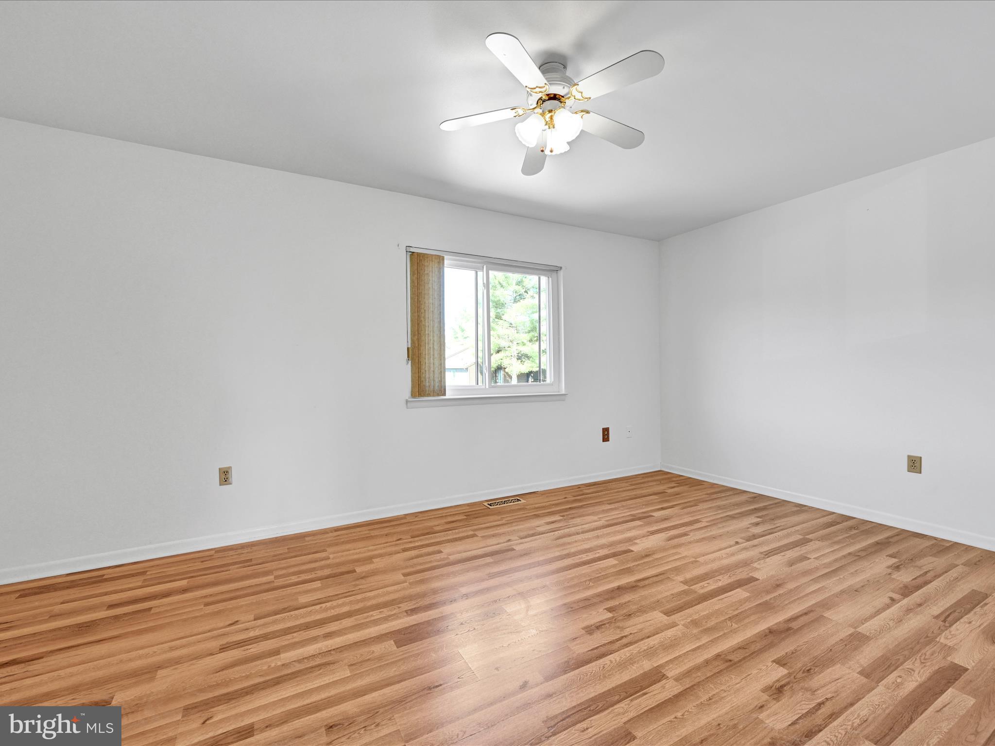 PINE BROOK - Residential