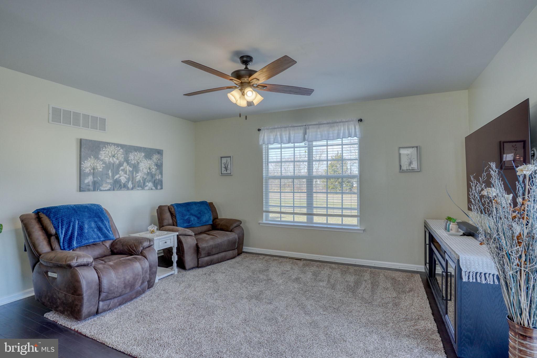 FORTY NINE PINES - Residential