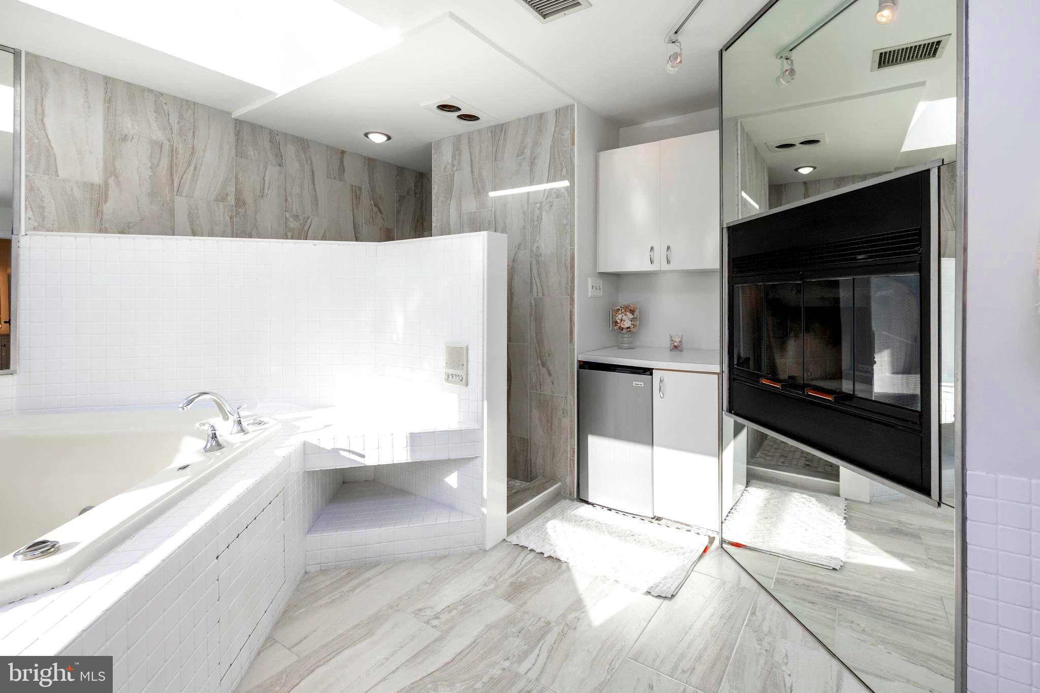 ROSEDALE - Residential