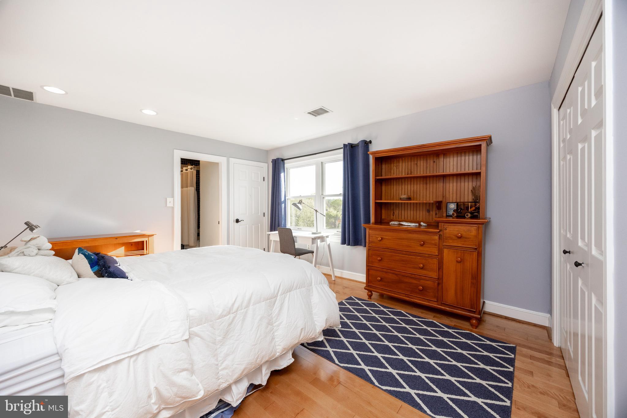 ROSEDALE - Residential