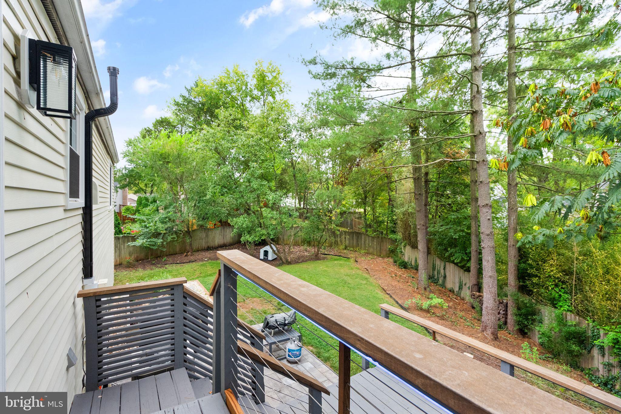 STONEYBROOKE - Residential