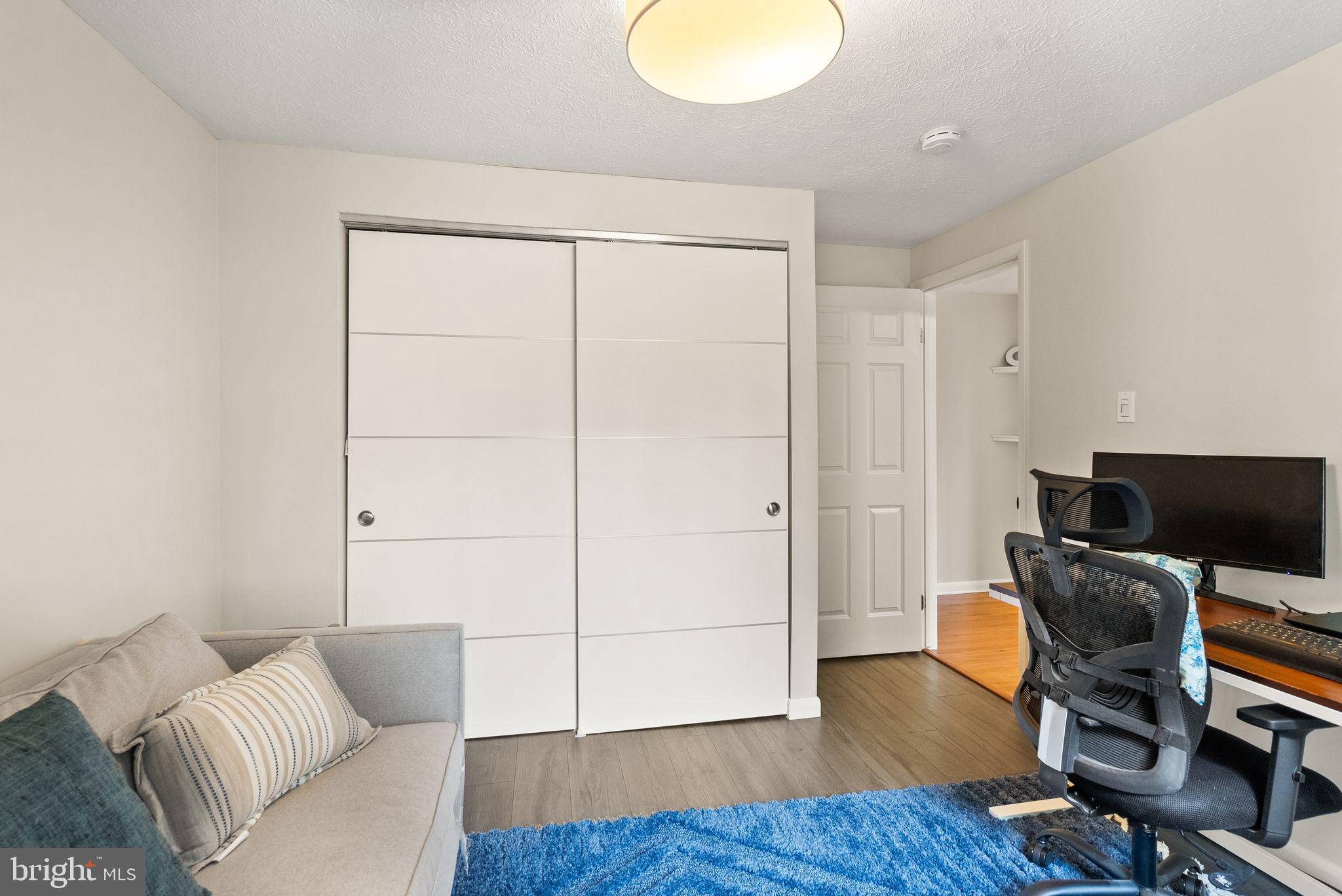 STONEYBROOKE - Residential