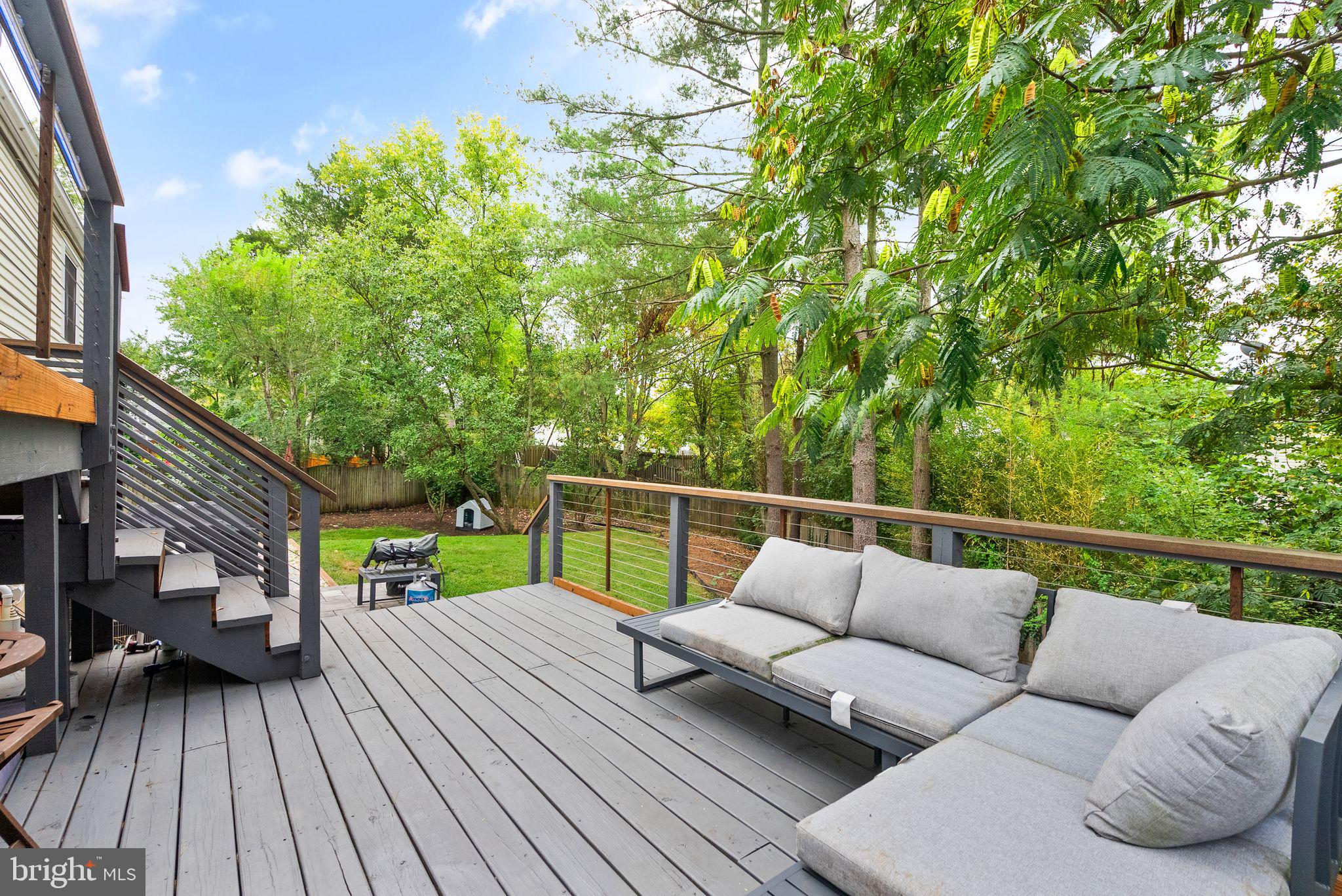 STONEYBROOKE - Residential