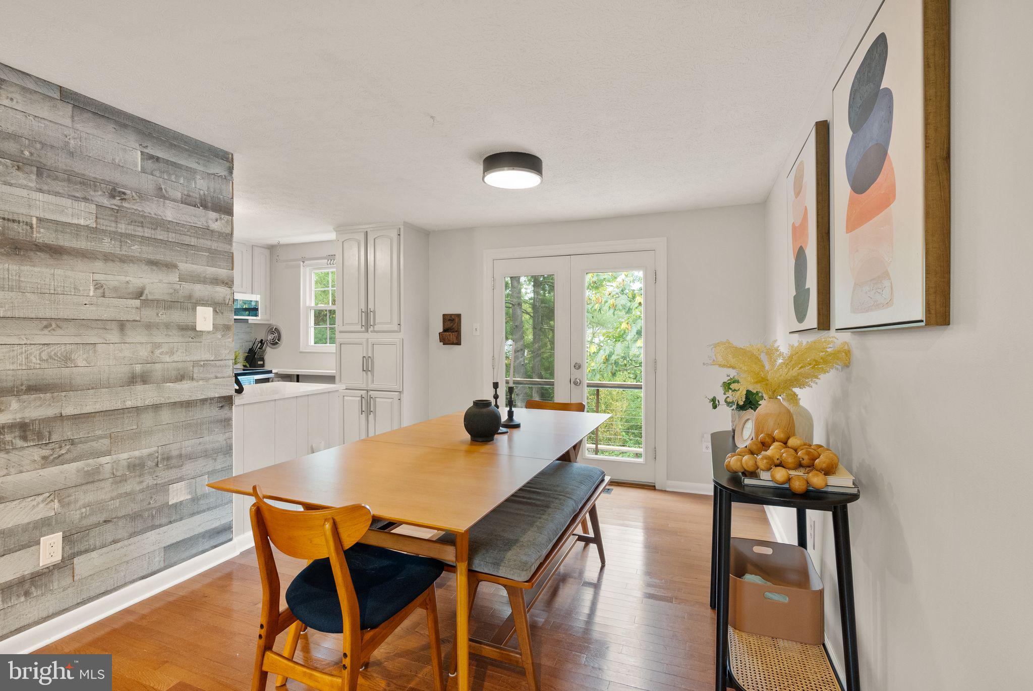 STONEYBROOKE - Residential