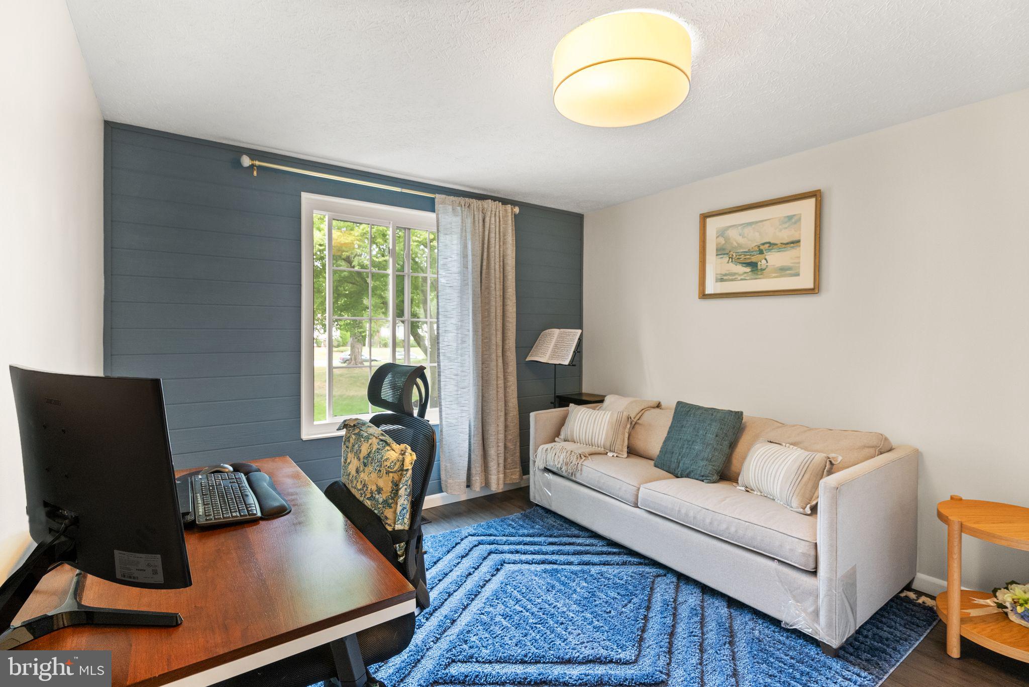 STONEYBROOKE - Residential