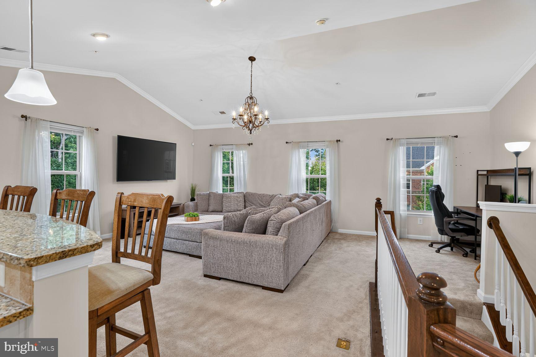 42284 TACKROOM TERRACE