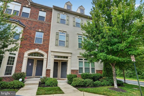 Condo For Sale - 42284 Tackroom Terrace<br/> ALDIE, VA 20105