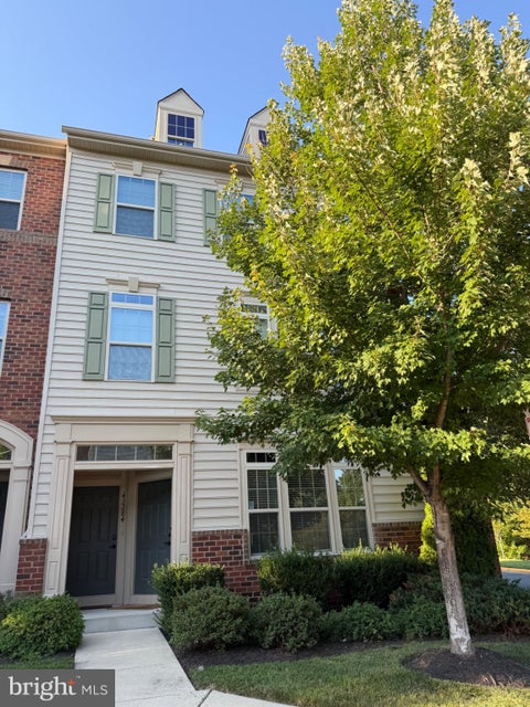 Photo of 42284 Tackroom Terrace, ALDIE, VA 20105 (MLS # VALO2135432)