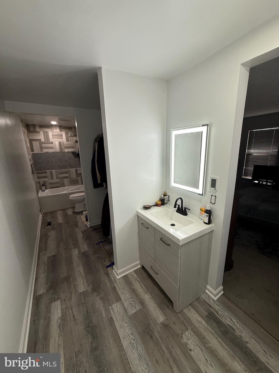 WILKINSON PLAZA - Residential