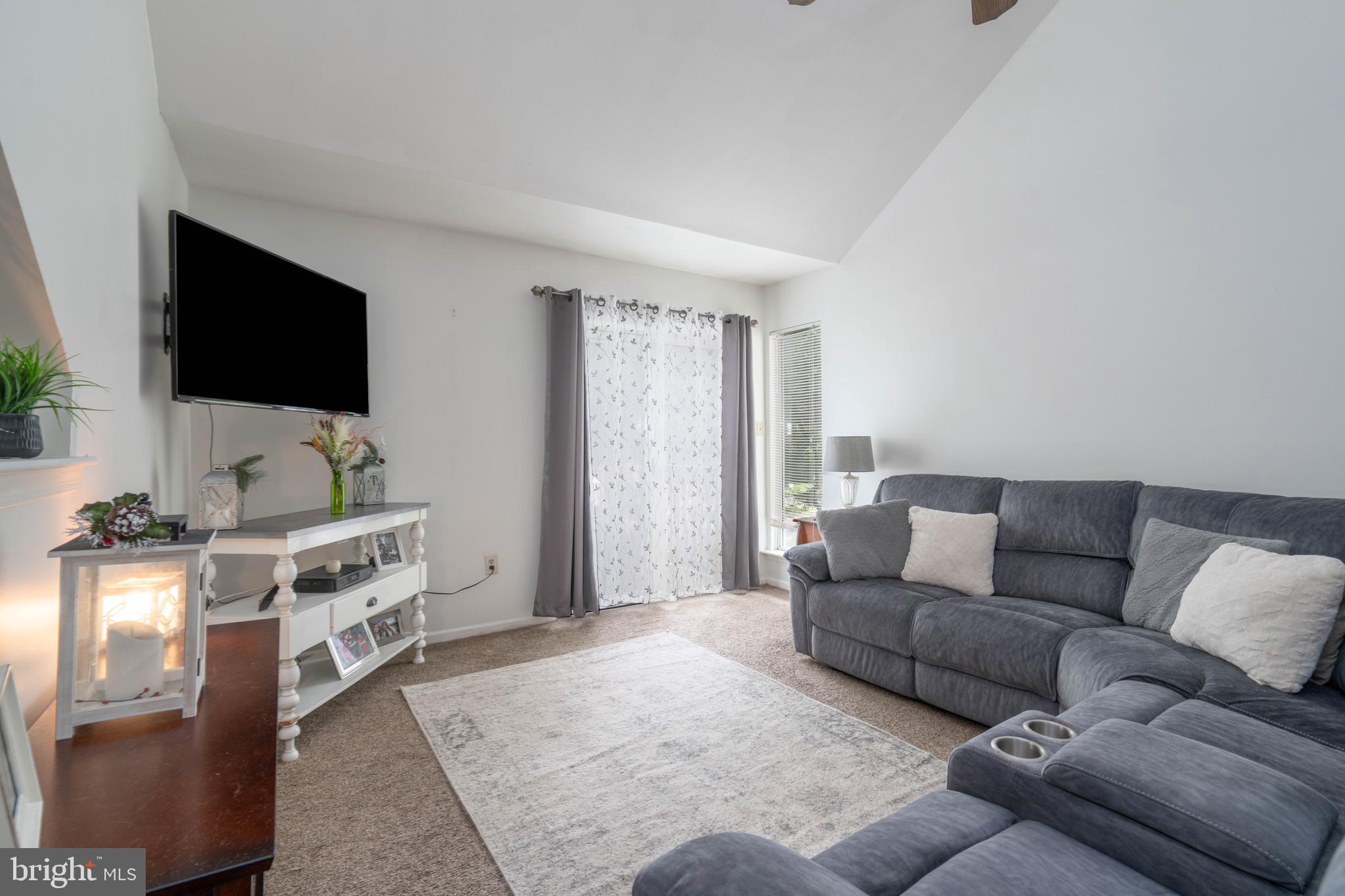 195 WOODLAKE