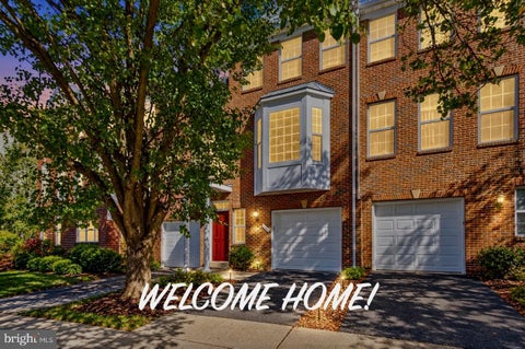 Photo of 2560 James Madison Circle, HERNDON, VA 20171 (MLS # VAFX2342686)