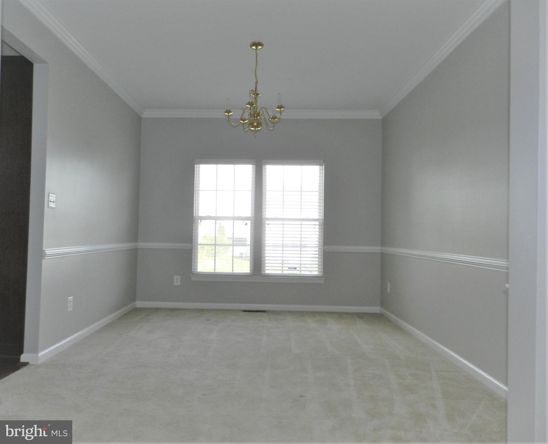 THE FALLS AT LEE'S PARKE - Residential Lease