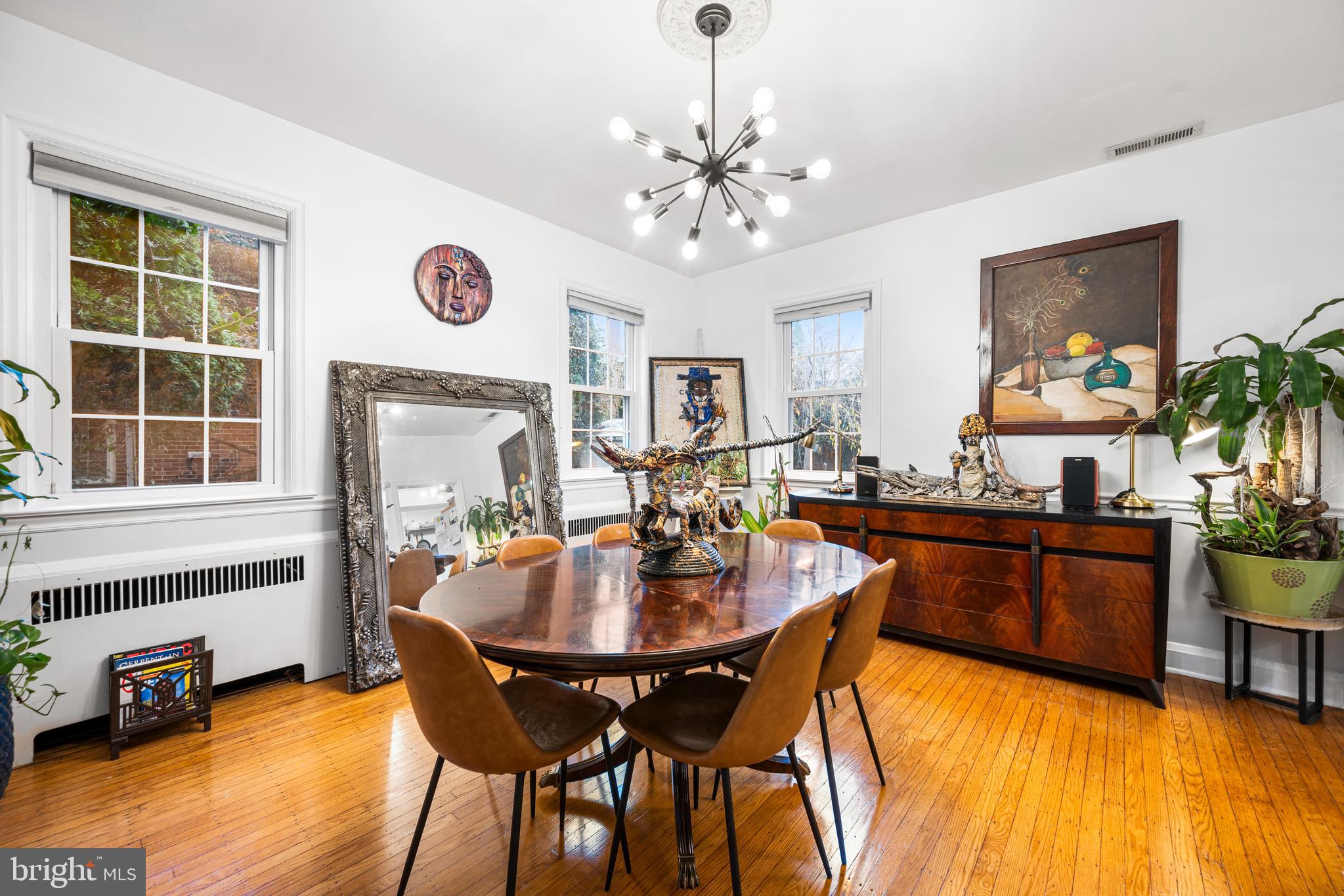 TEN HILLS - Residential