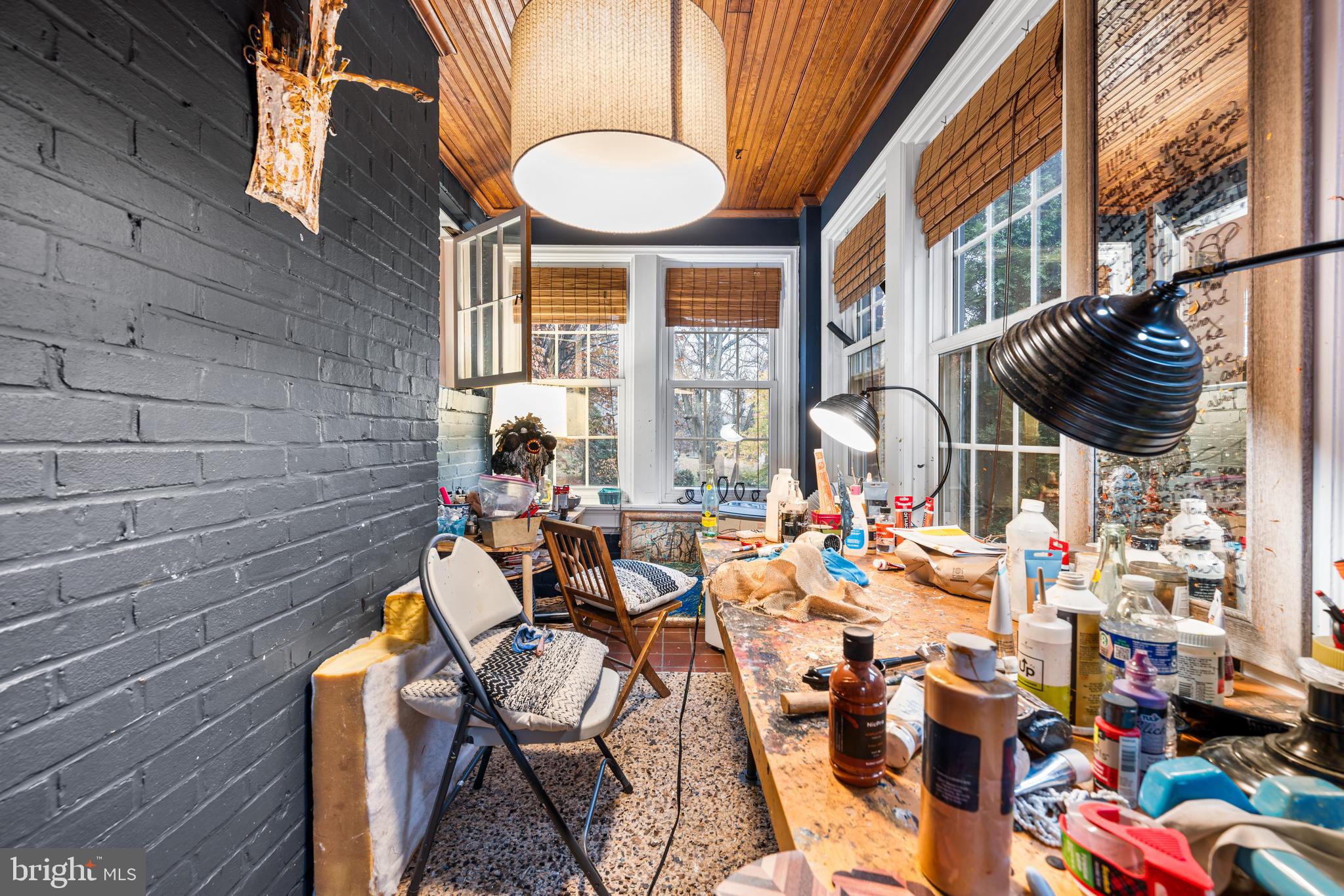 TEN HILLS - Residential