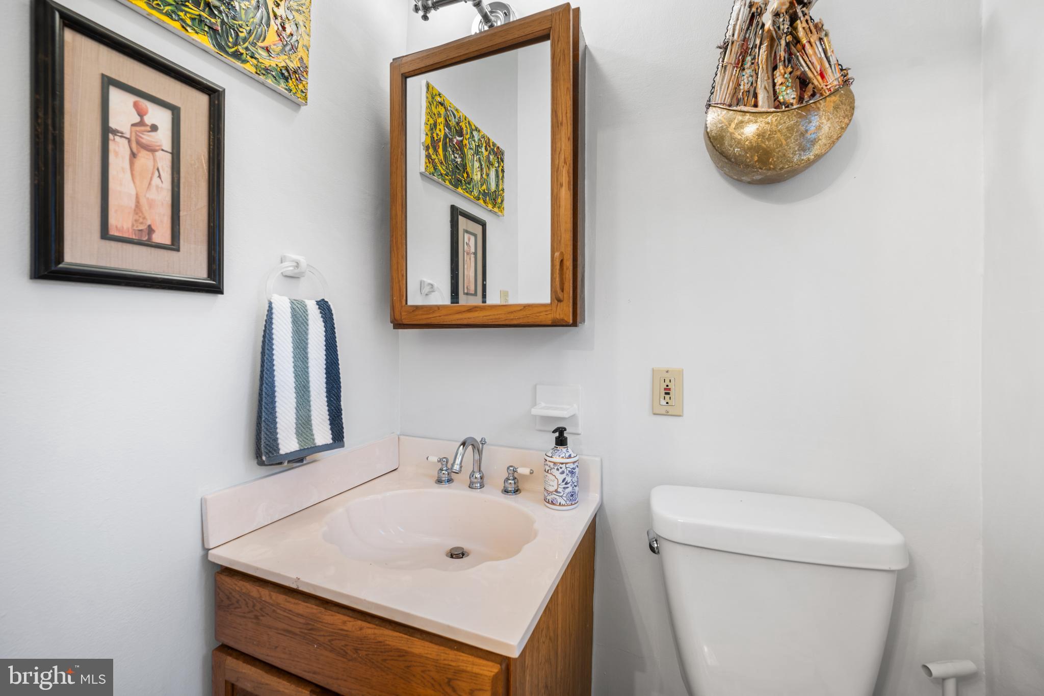 TEN HILLS - Residential