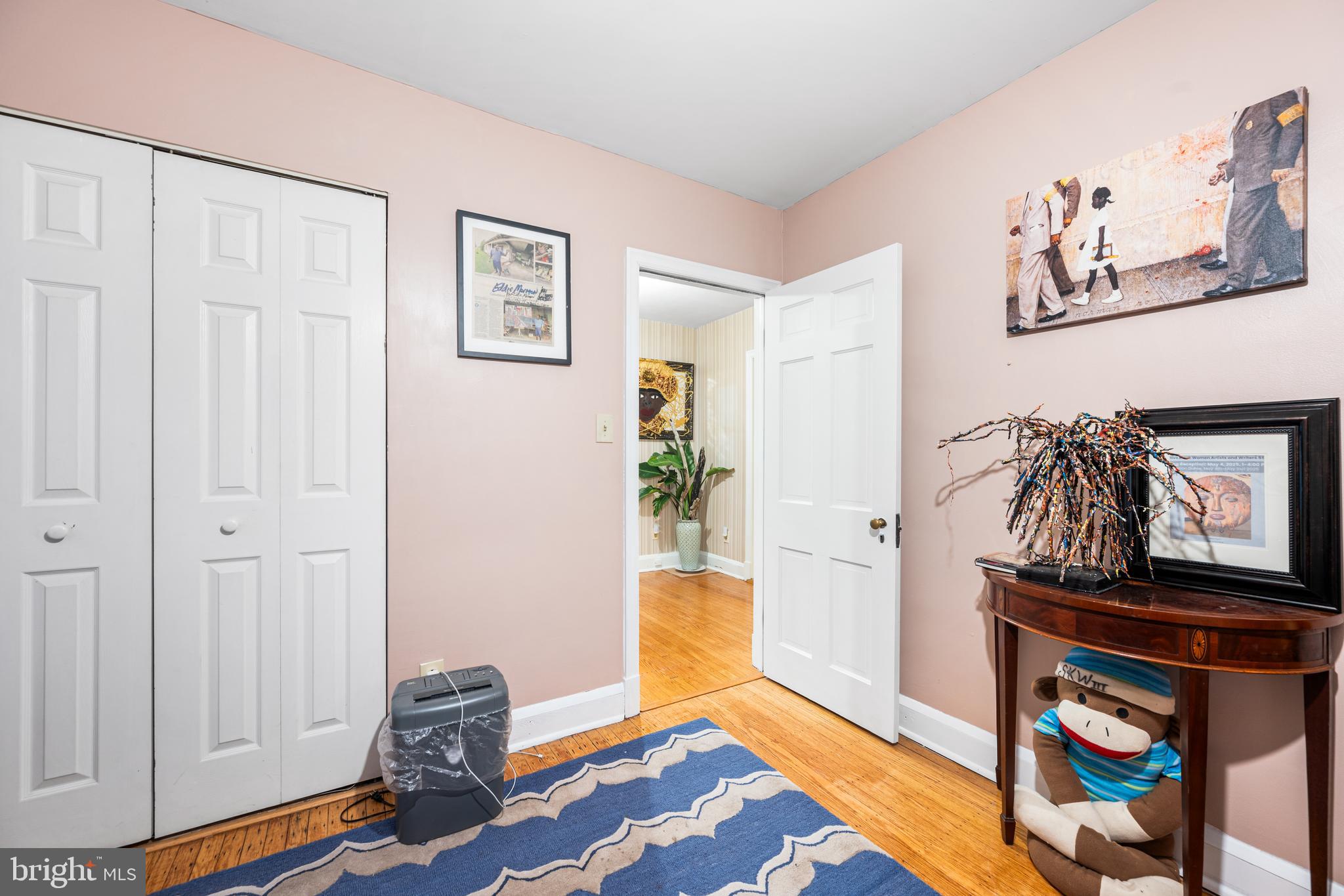 TEN HILLS - Residential