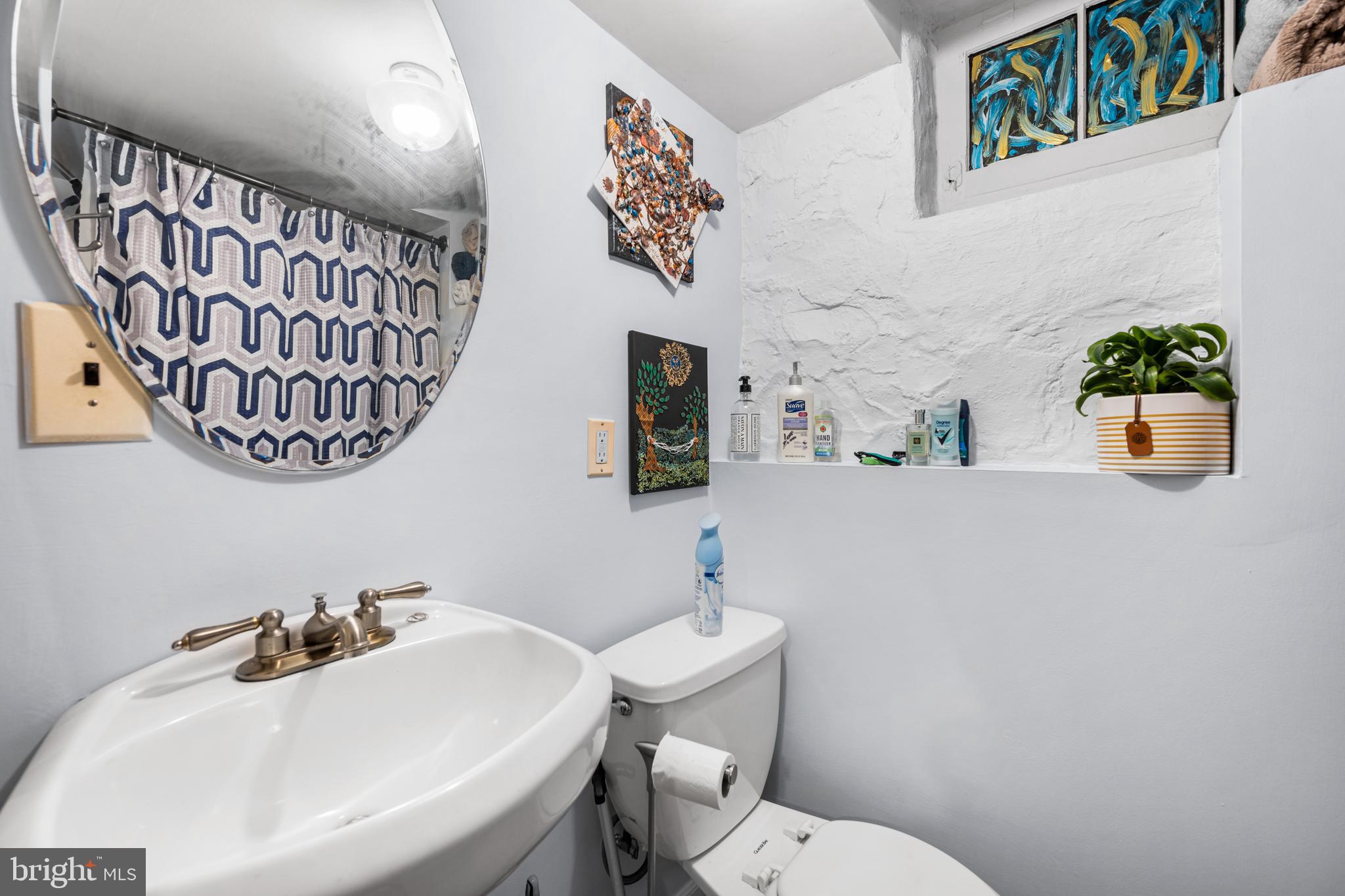 TEN HILLS - Residential